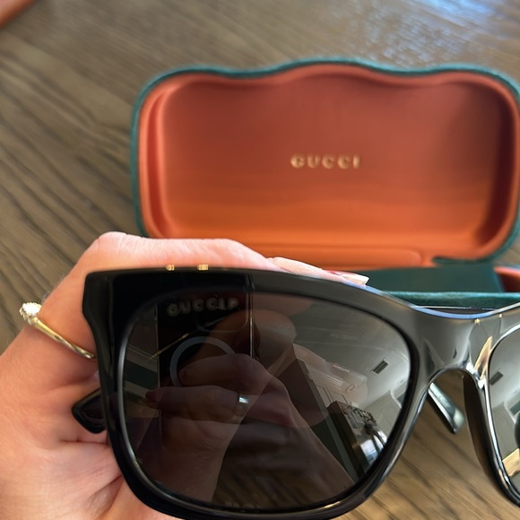 GUCCI GG0449S 002 Wayfarer Polarized Sunglasses - Picture 4 of 6